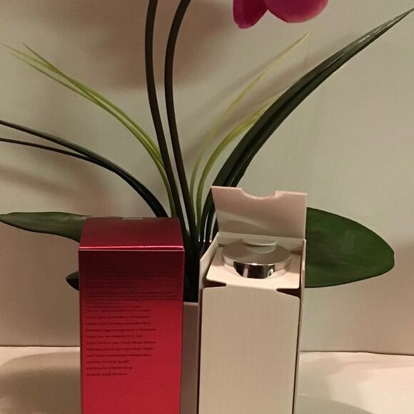 ESTEE LAUDER Nutritious Radiant Pomegranate NEWBOX - Picture 9 of 10